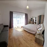 Pogodna 3b 게스트하우스 3*